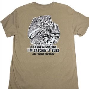 US Fishing Co. Brown T-Shirt Bass Catching A Buzz